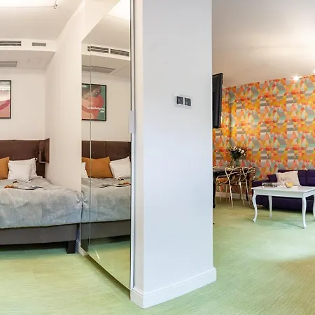 Oomph Deluxe Apt Ruska Lägenhet *