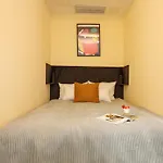 Oomph Deluxe Apt Ruska Breslavia