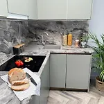 Oomph Deluxe Apt Ruska Appartamento *