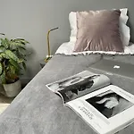Oomph Deluxe Apt Ruska * Breslavia