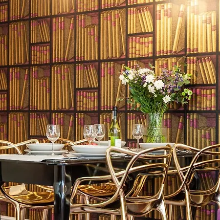 Oomph Deluxe Apt Ruska Appartamento