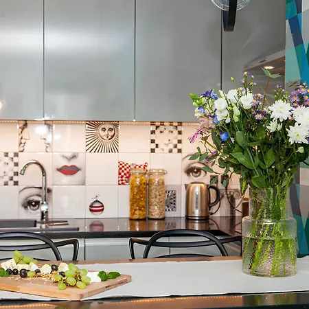 Oomph Deluxe Apt Ruska Wroclaw