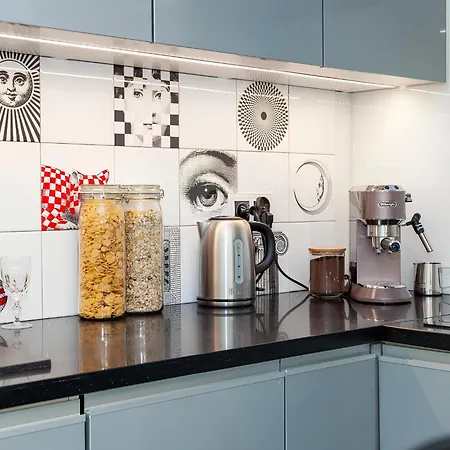 Oomph Deluxe Apt Ruska Апартаменты *