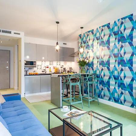 Oomph Deluxe Apt Ruska * Вроцлав