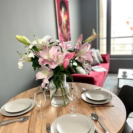 Oomph Deluxe Apt Ruska Lägenhet