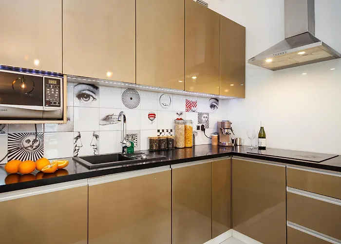 Oomph Deluxe Apt Ruska * Vratislav